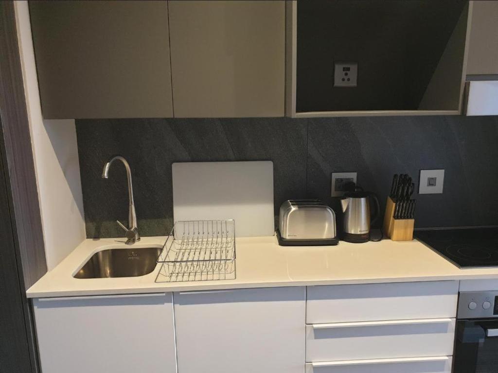 Menlyn Maine Apartments Претория Екстериор снимка
